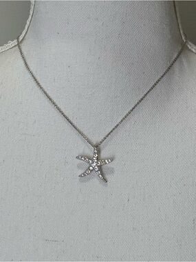 Silver Starfish Pendant Necklace - Elegant Women's Jewelry